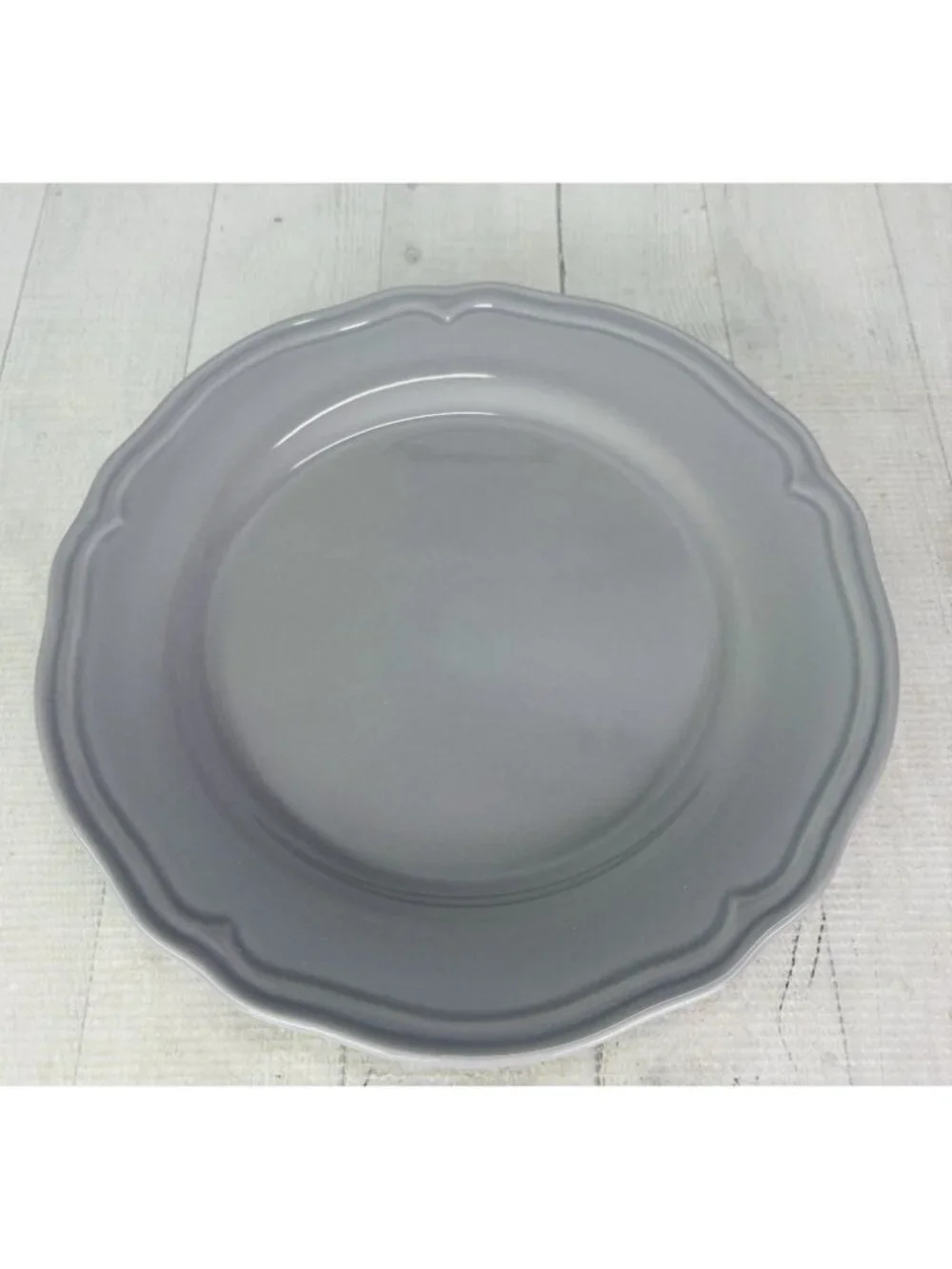 Ikea of Sweden ARV GRAY 15541 Scalloped Portugal Earthenware Dinner Plates Set 4
